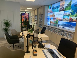 Reisebüro Innenansicht Vandivinit Reisen Luxemburg Livange